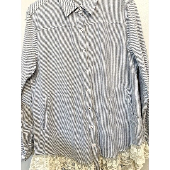Umgee Blue Striped Tunic with Cream Lace Hem - Picture 6 of 13